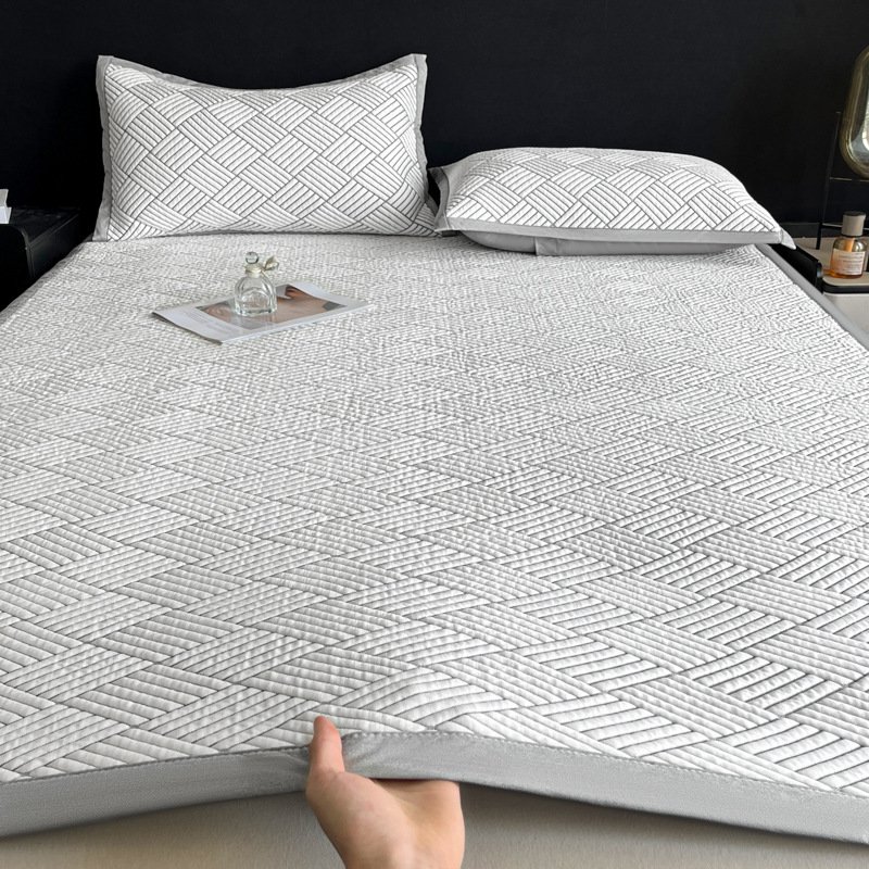 고분자 냉감 매트리스 사용 중인 가족