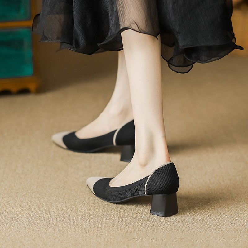 High Heels im Chanel-Stil aus Strick und Netzstoff