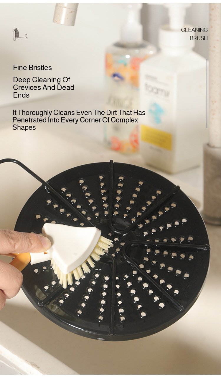 Brosse triangulaire pour nettoyage complet de la maison