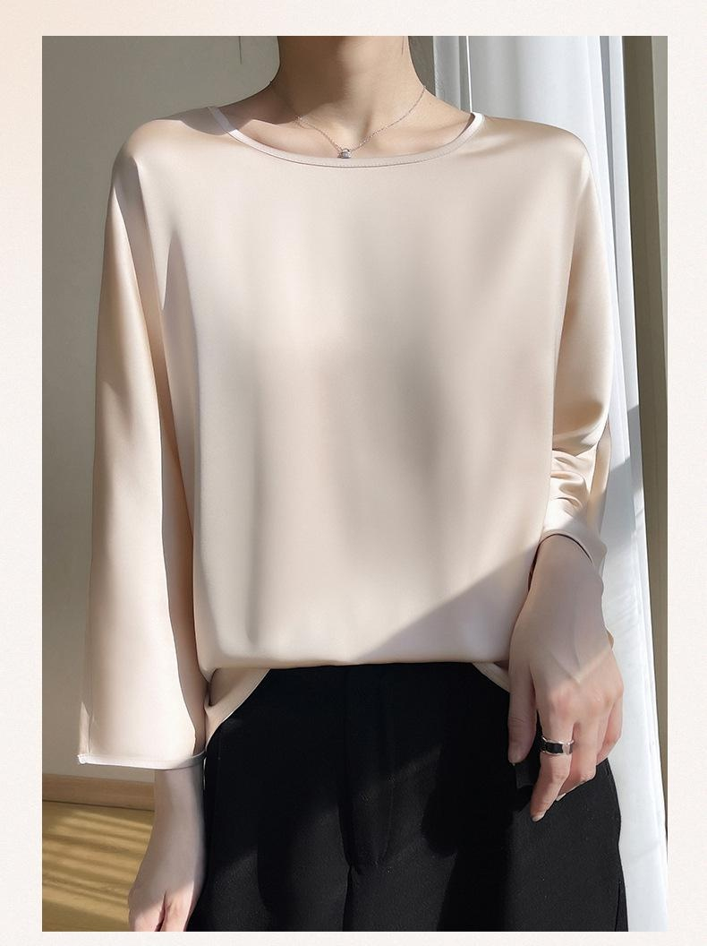 여성 여름 데일리 패션 실크 상의 스타일링