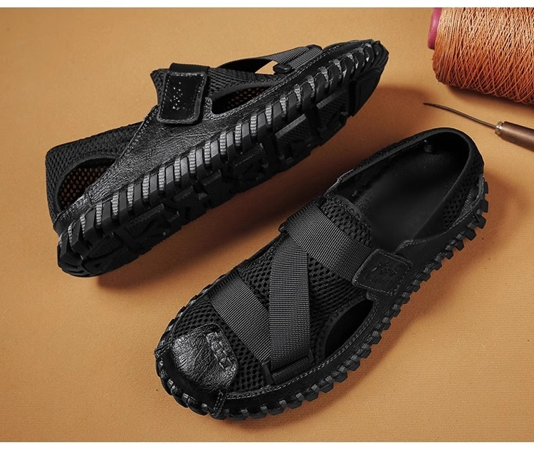 صنادل Noorstep الجلدية المخصصة للرجال والنساء