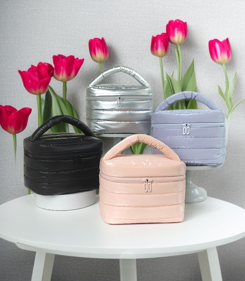 트래블 세면백 손잡이 디자인