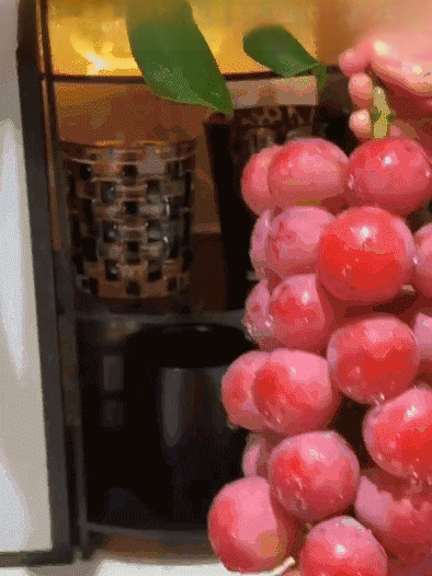 Queen Nina-Trauben mit natürlichem Weinaroma