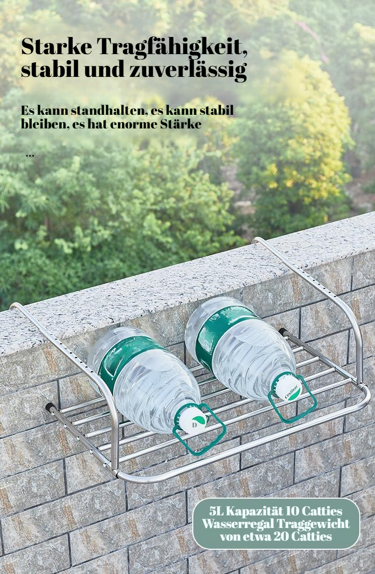 Wäschetrockner-Gestell mit aufgehängter Kleidung im Innenbereich