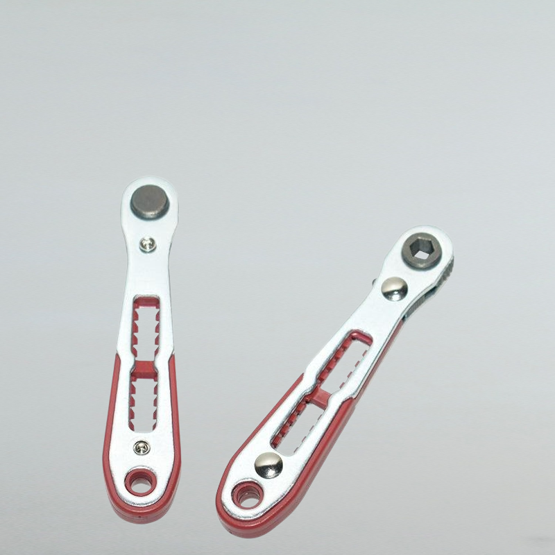 양방향 톱니바퀴 스크루 렌치