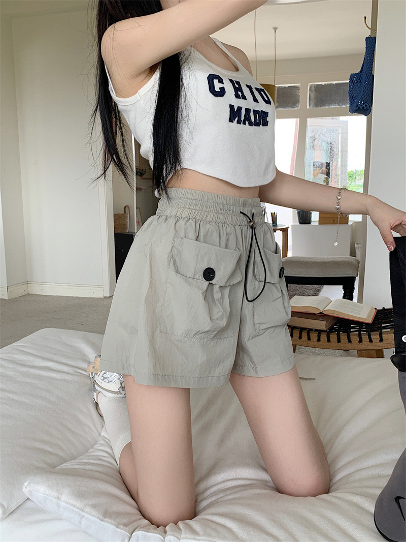 快適な着心地の薄手レディースパンツ