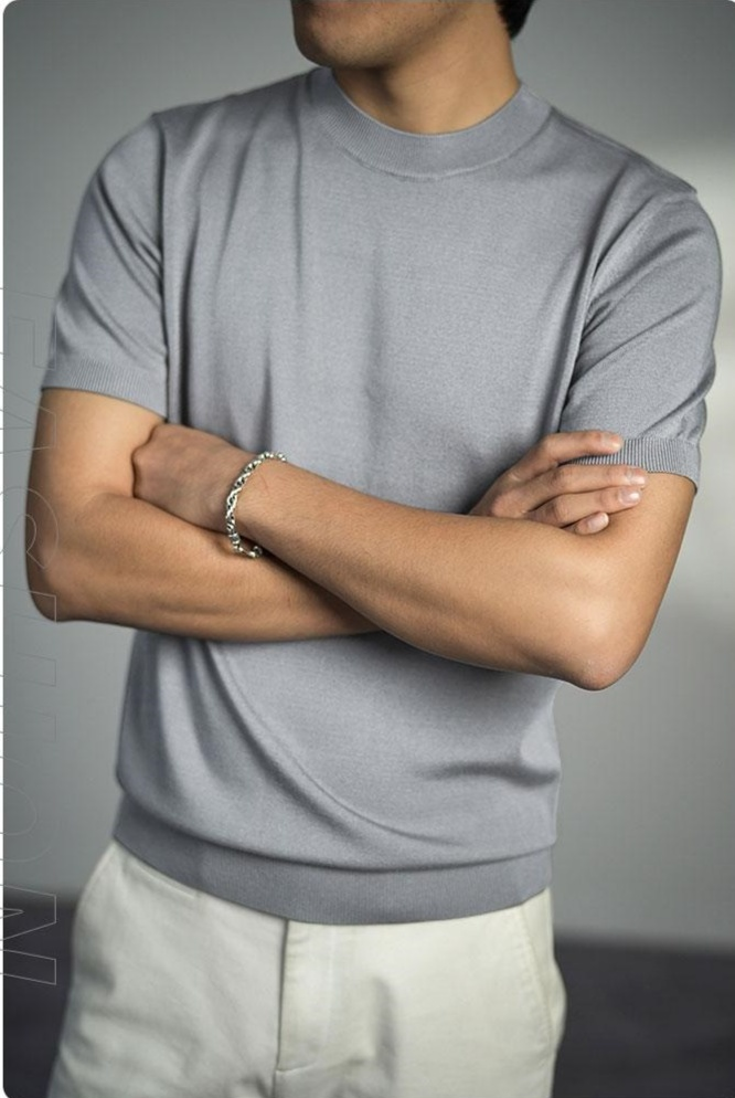 肌触りの良いニット素材を使用したTシャツの質感アップ画像