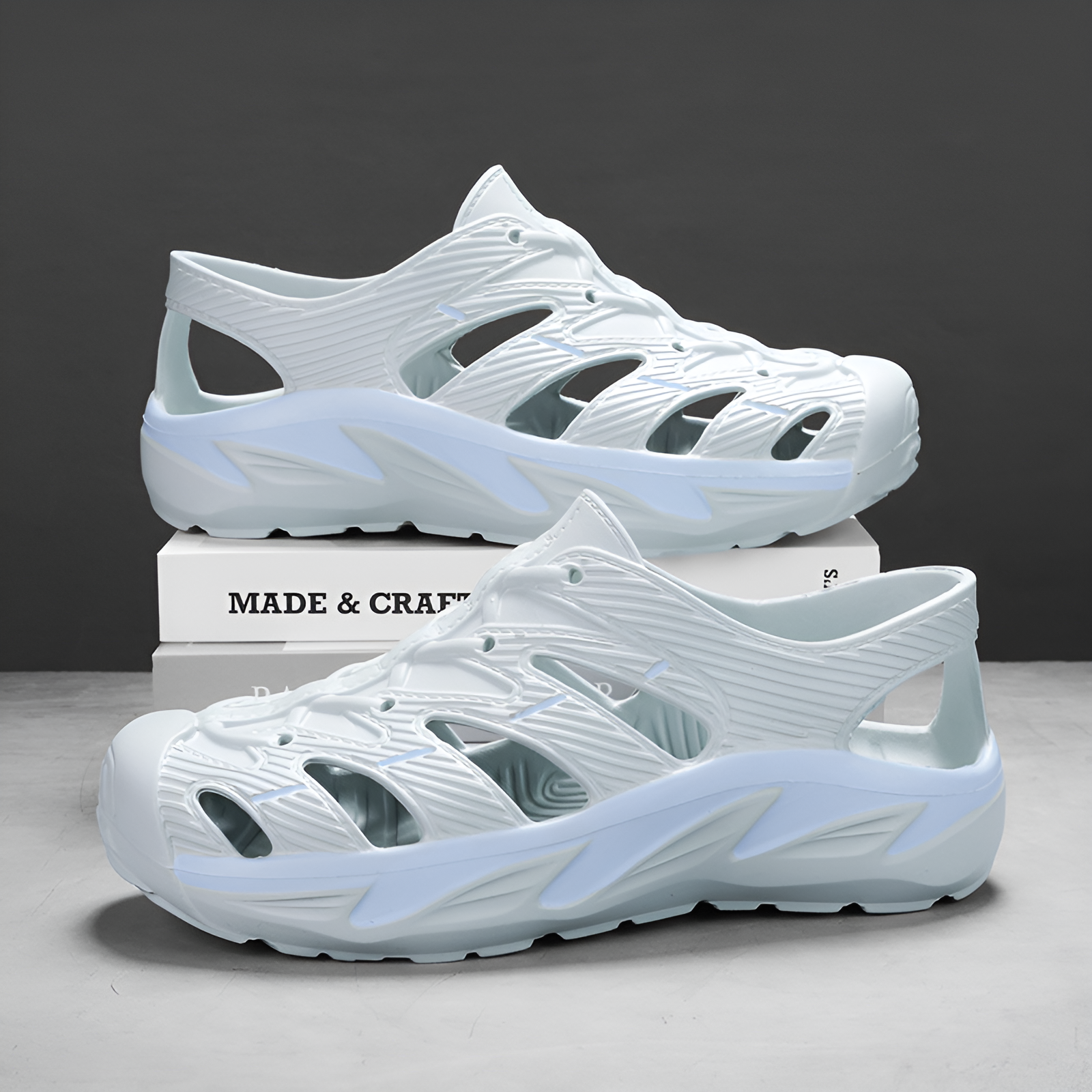 メンズ夏用アウトドアサンダル、流行の包頭スポーツサンダル、ビーチサンダル、ホールシューズ、滑り止め防水サンダル、軽くて歩きやすいシットアンドクリークシューズ