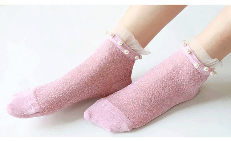 Calcetines cortos de cristal con hilo plateado y perlas