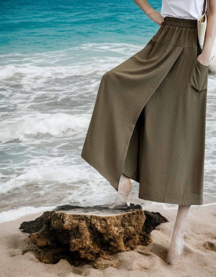 スリット入りスカート風パンツ