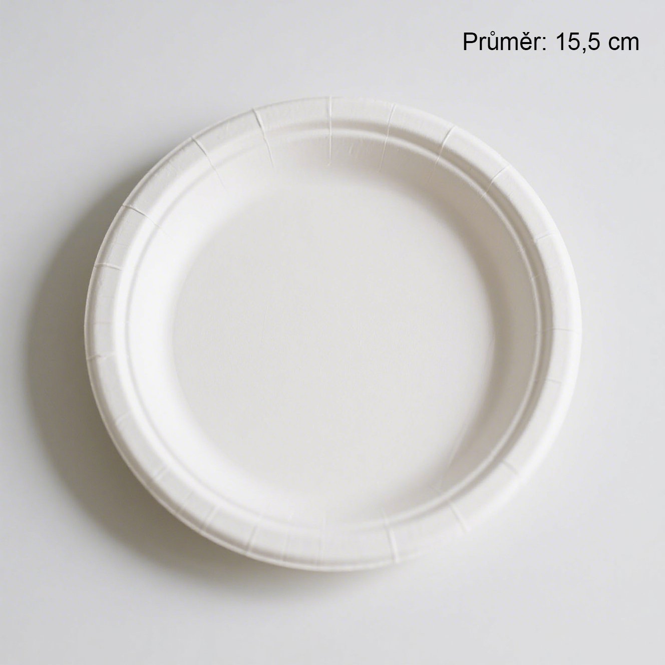 Odolné plastové jednorázové talíře