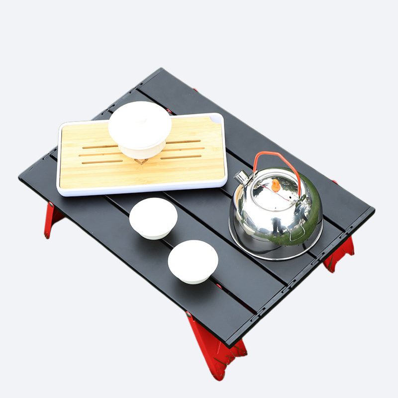 Drahtbarer Mini Aluminium Tisch im Freien