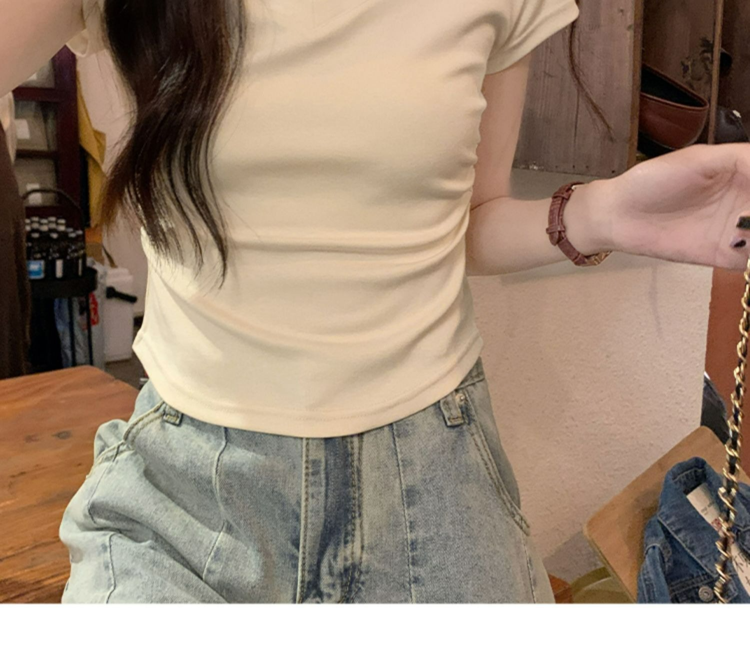 日常使いに最適なアイスシルクTシャツ