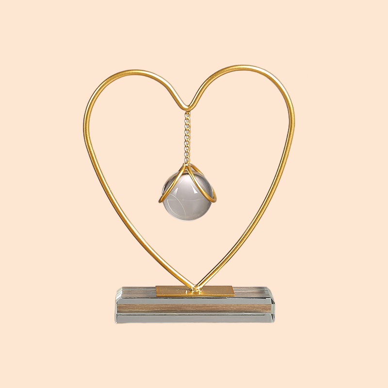 ゴールドライトの高級装飾品