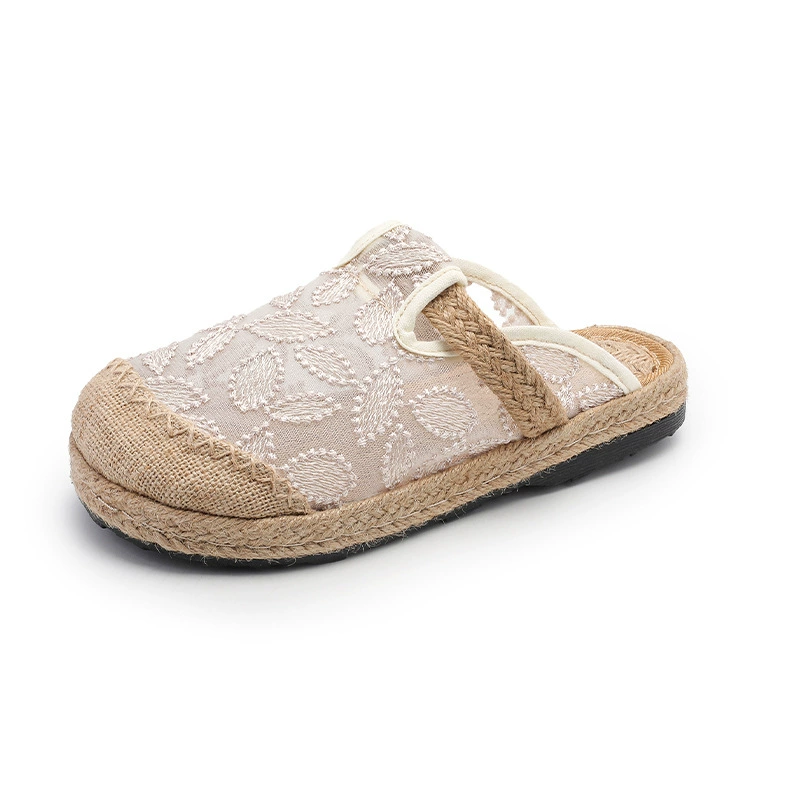 Vászonból szőtt vintage hímzett papucsok