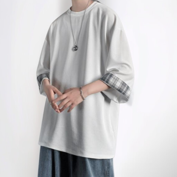 学生ファッションにおすすめの半袖Tシャツ