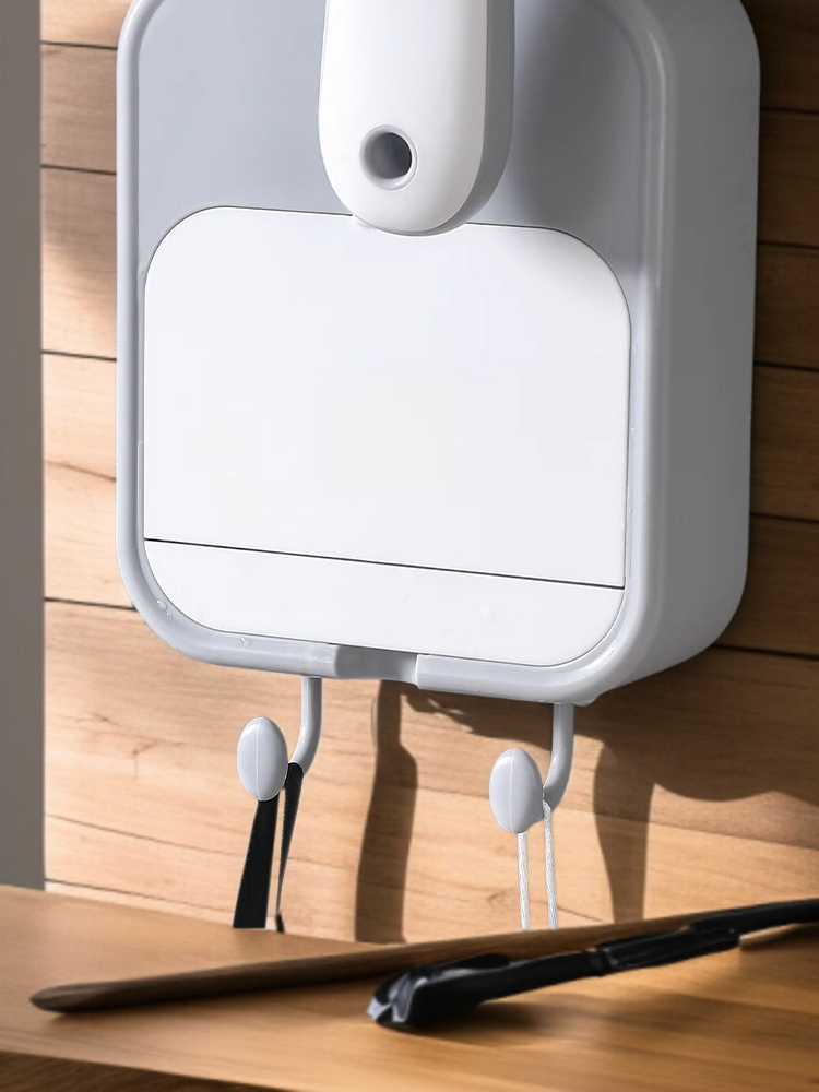 Nástěnný odkapávací držák na mýdlo s přísavkou do koupelny.