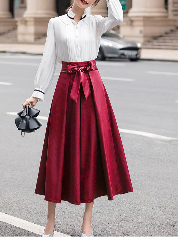 清楚系ファッション ミモレ丈スカート着用例