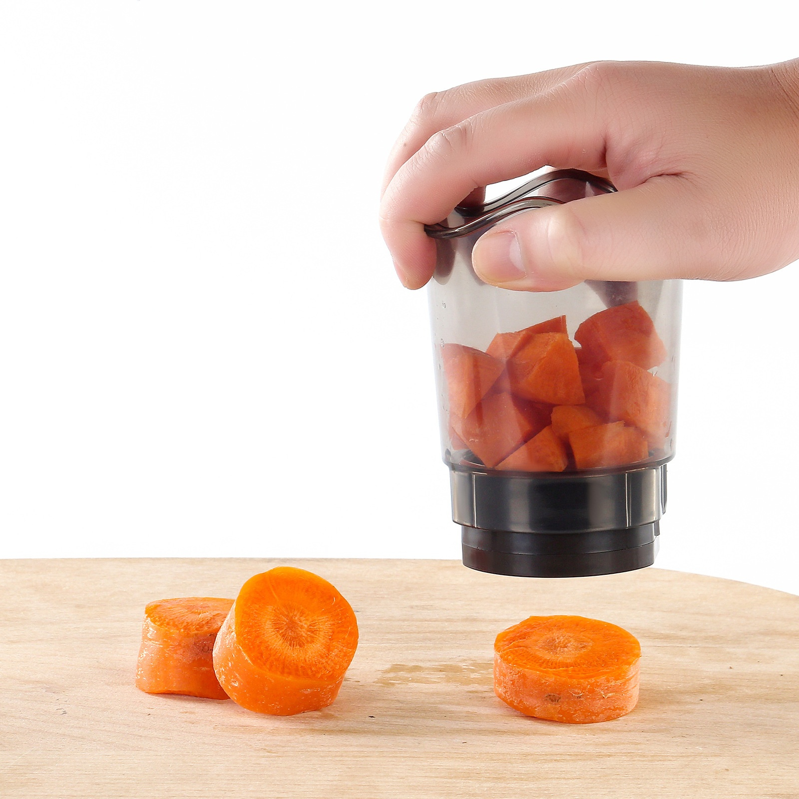 フルーツスライサー 果物と野菜のスライスカップ イチゴ キッチンガジェット 野菜サラダスライスカップ 304ステンレススチール