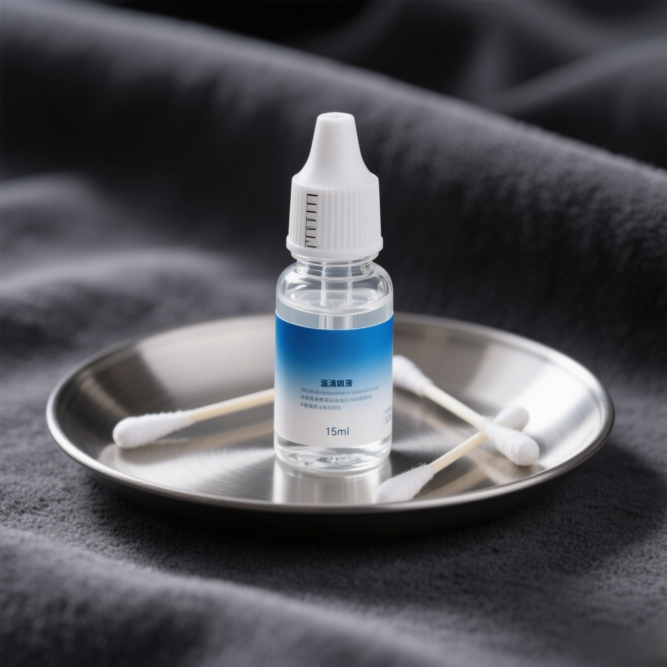 視力を改善するための目薬。