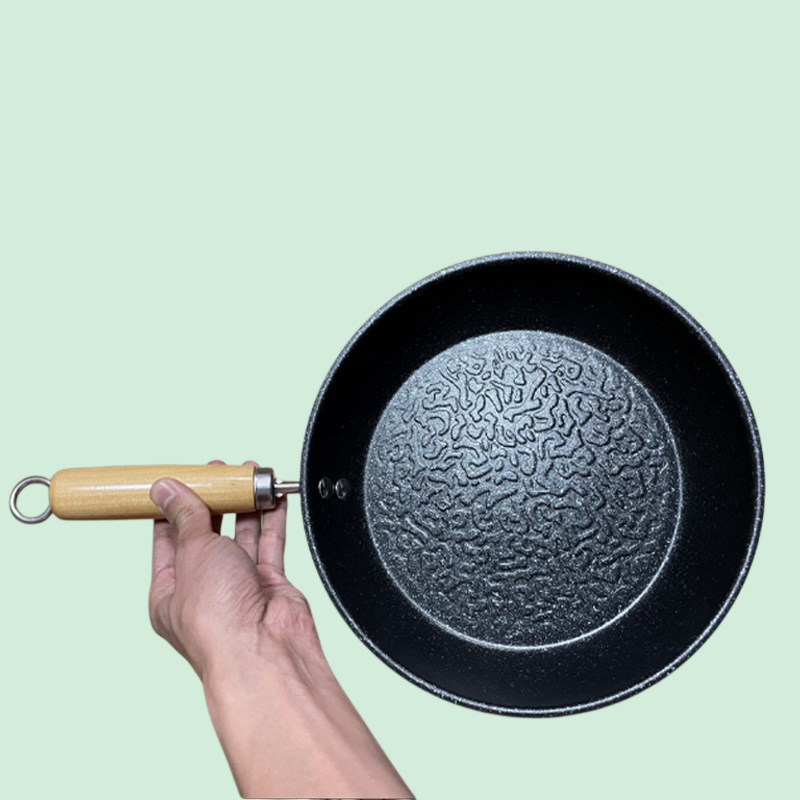 医療用石フライパンレトロハンマーパターン家庭用滑らかなノンスティックパン簡単に掃除できるフライパン目玉焼きとステーキパン