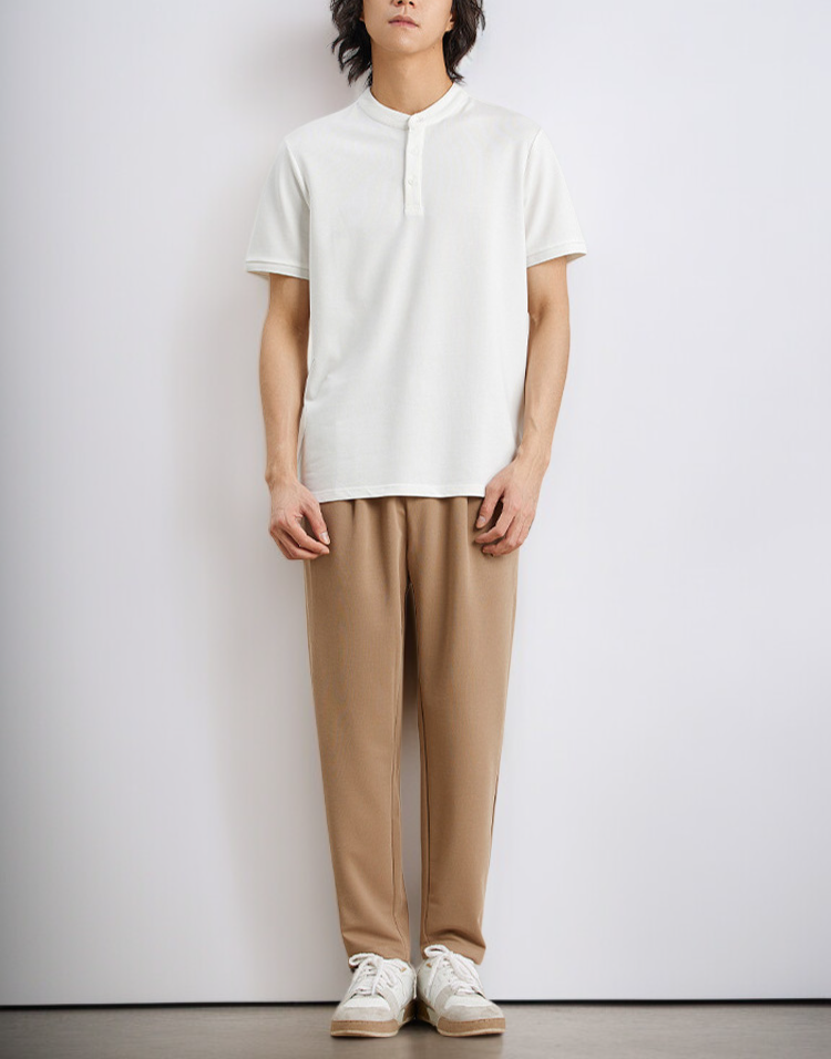 快適な着心地のヘンリーネックTシャツ