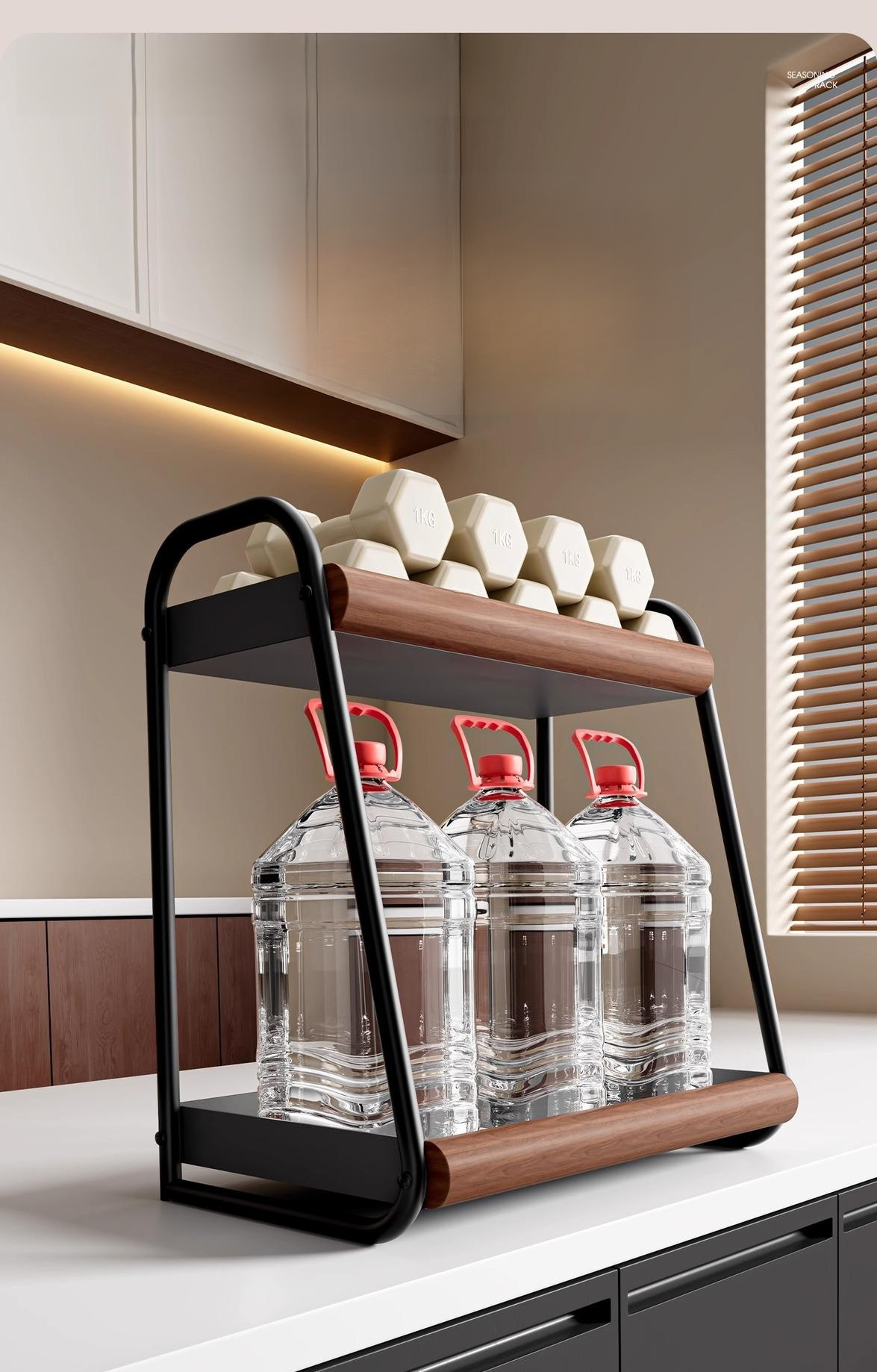 여러 종류의 양념통이 담긴 조미료 랙