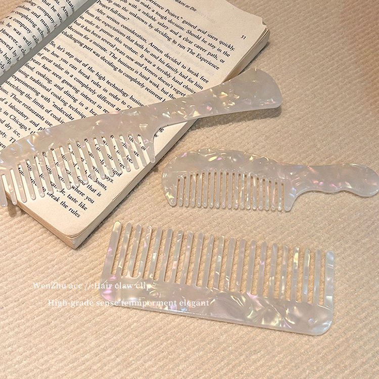 高級感デリケートアセテート櫛です