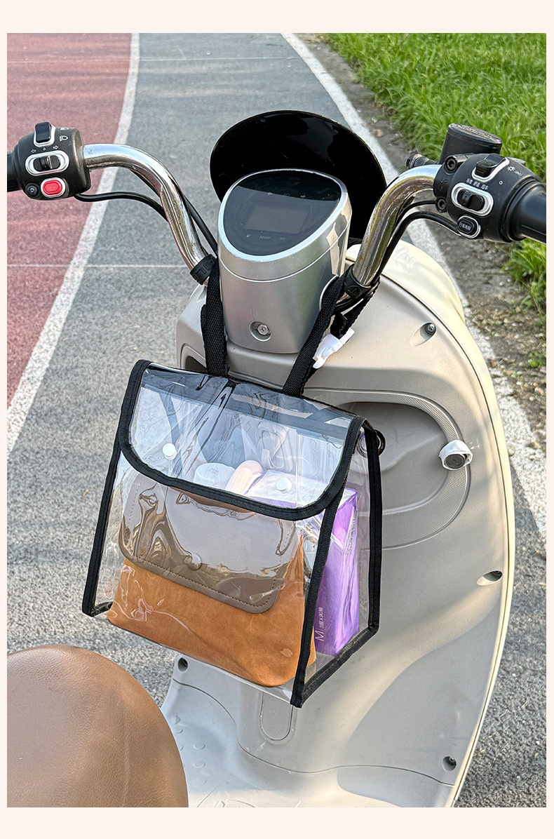 電気自動車アクセサリーとしての防水収納バッグの活用例