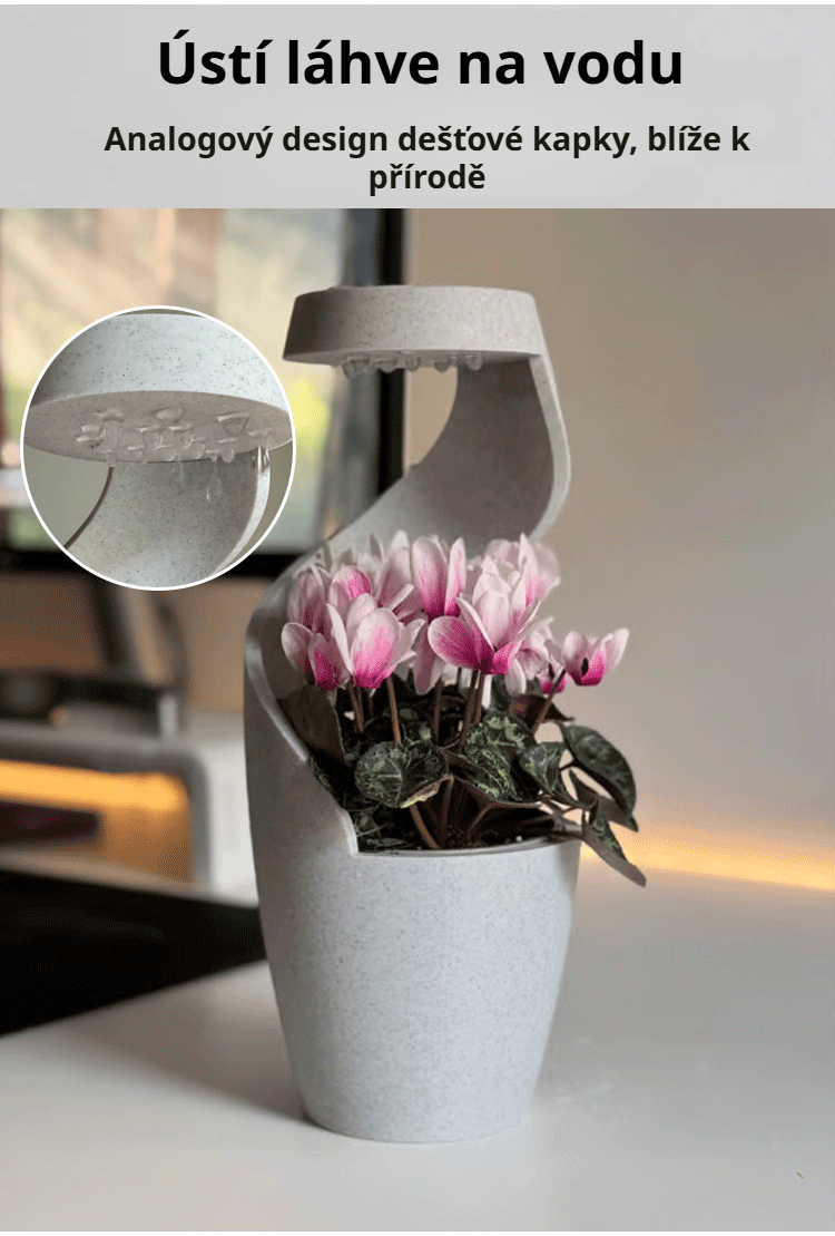 Detail vázy ve tvaru dešťové kapky