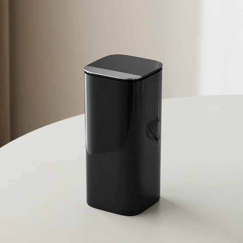 自動昇降式メイクブラシホルダー