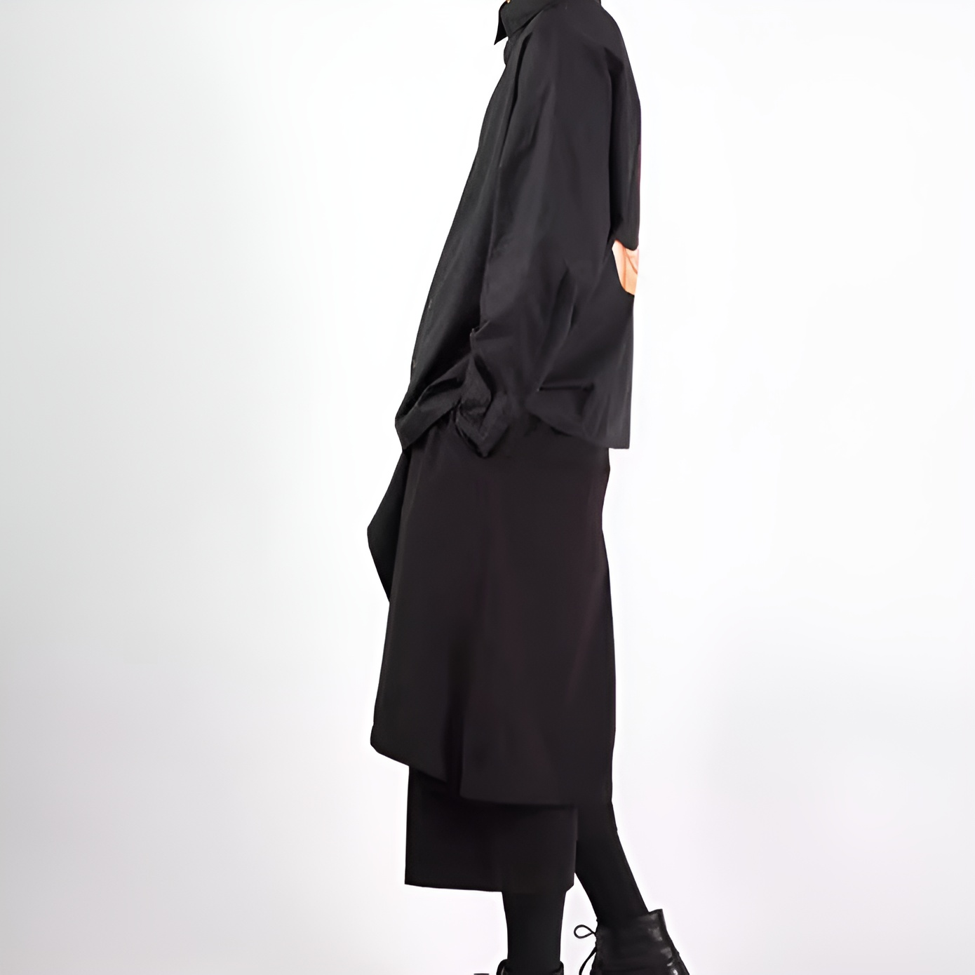 春夏のメンズワイドレッグパンツ、フェイクツーピースデザイン、キュロット、ニッチなゆったりした大きいサイズのサムライ89点パンツ