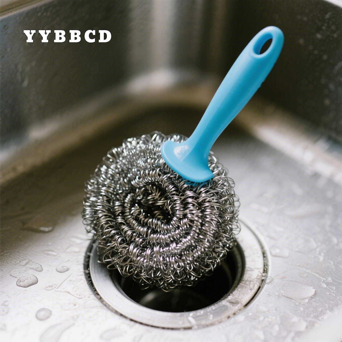 Zvětšená ocelová vlna pro efektivní čištění