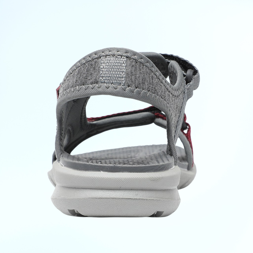 新しい夏のメンズサンダル、ファッショナブルなカジュアル万能ビーチシューズ、トレンディなメンズ滑り止め耐摩耗性