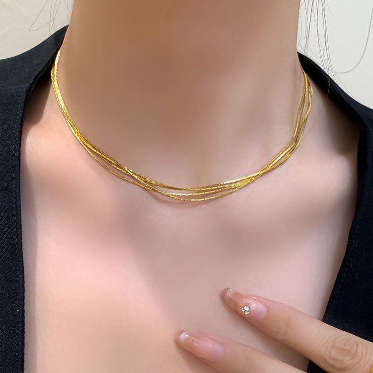 Fashionable  light-sensitive clavicle accessories