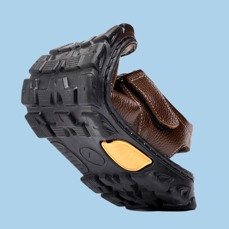 Men's fashionable soft soled lightweight sandals