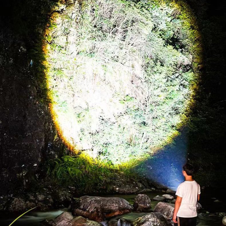 Skládací venkovní kempingové osvětlení