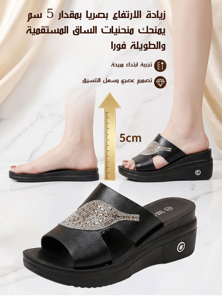 صندل عصري مزين بنقش ورقة الشجر المرصعة بأحجار كريمة لامعة