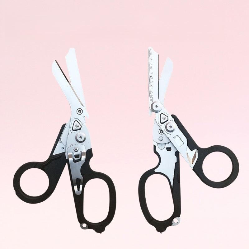 กรรไกรอเนกประสงค์และคีมยุทธวิธีสำหรับการเอาตัวรอดกลางแจ้ง