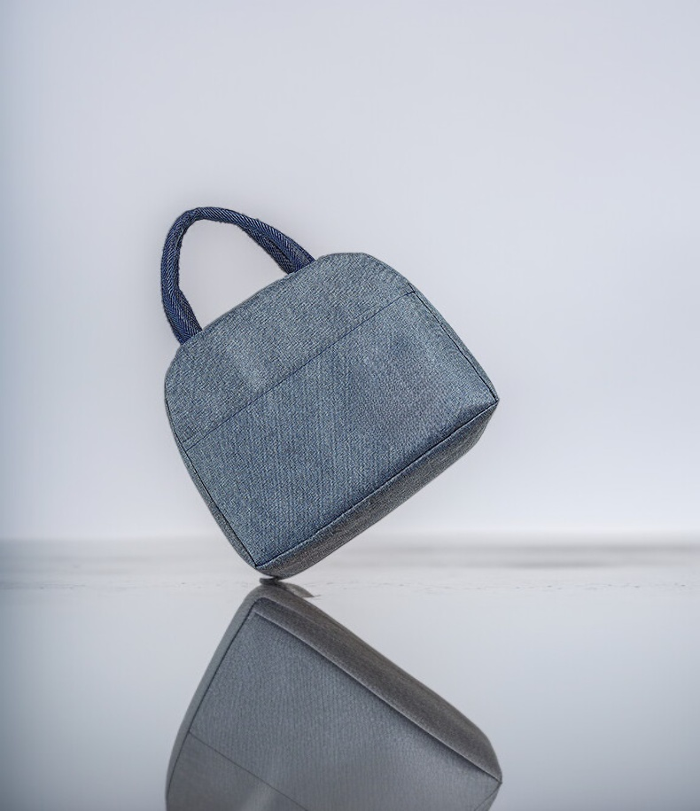 보온 기능이 뛰어난 도시락 가방 내부