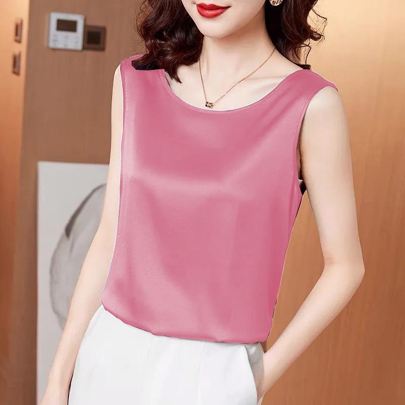 오피스룩에 어울리는 여성 반소매 셔츠