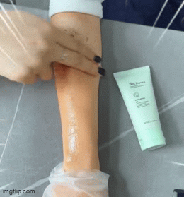 8f9846b7-2b3c-403c-bc6a-6438aa60403a.gif