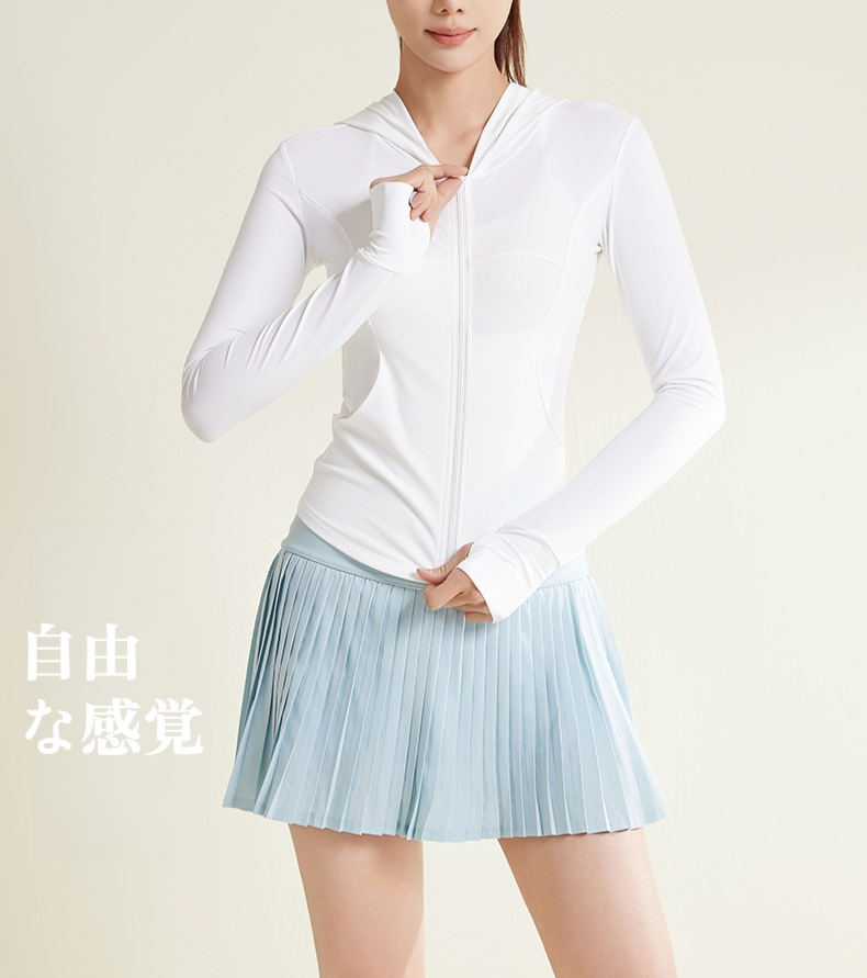 おしゃれなUPF50+日焼け止め衣類の全身コーディネート例