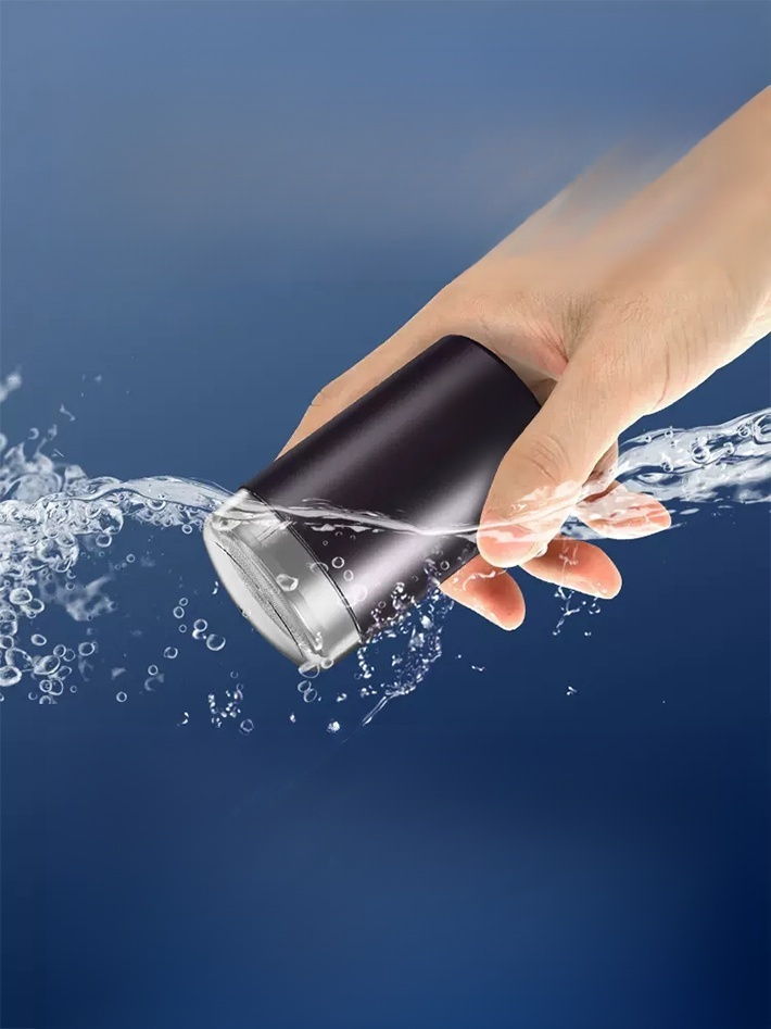 Saubere, sanfte Reinigung elektrischer Minirasierer