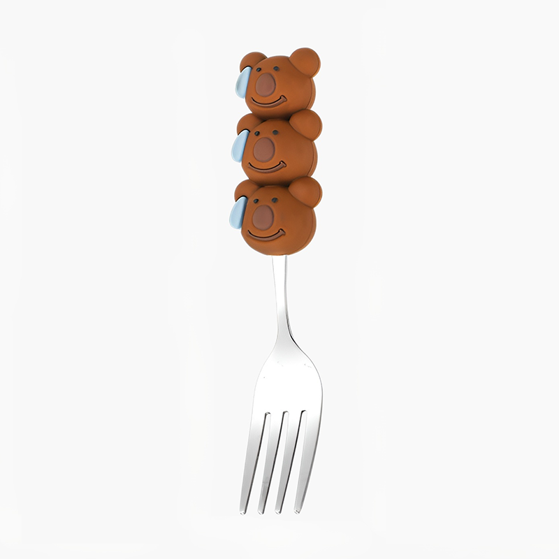 ステンレス製のスプーンとフォーク