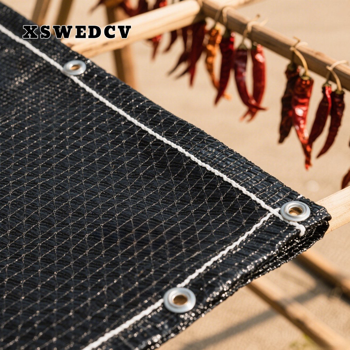 Detail stínící sítě pro ochranu plodin