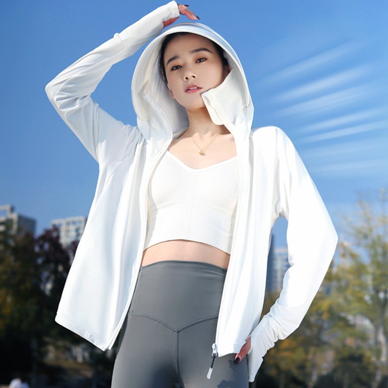 氷のコートです