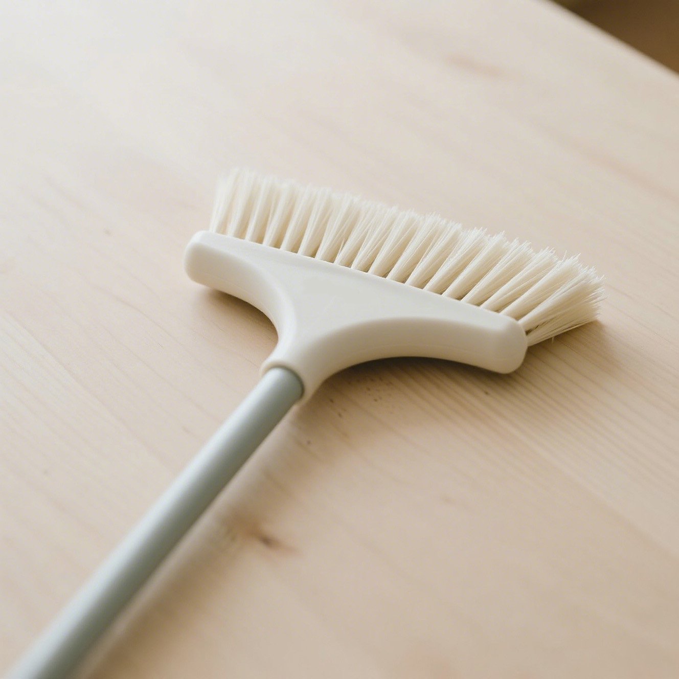 持ちやすい軽量ほうきのグリップ部分