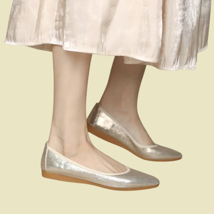 Flat bottomed pointed soft soled women's shoes