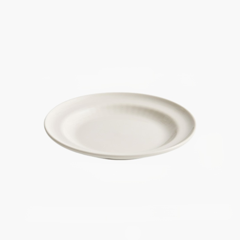 Cream style tableware set